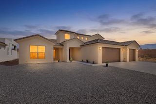 861 11th Avenue SE, Rio Rancho, NM 87124