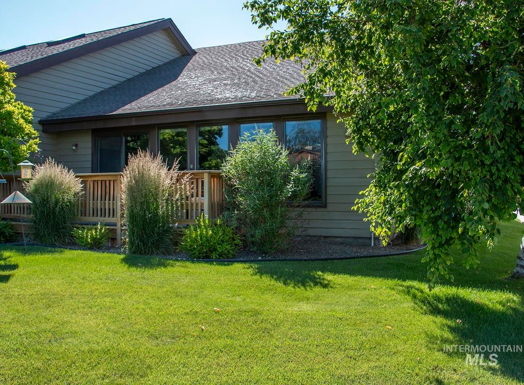 2722 Pascoe Ln, Nampa, ID 83686