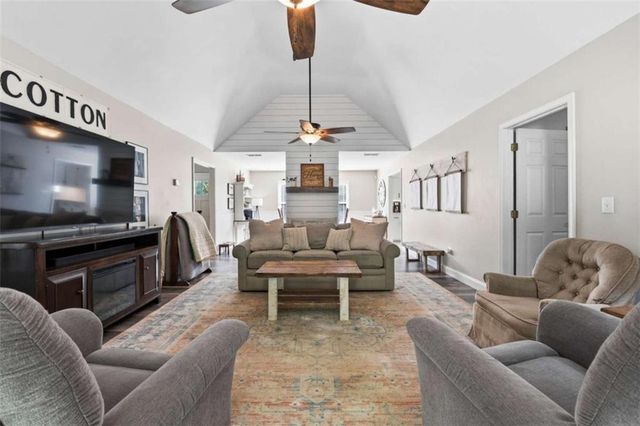 2777 Chickadee Drive, Monroe, GA 30655