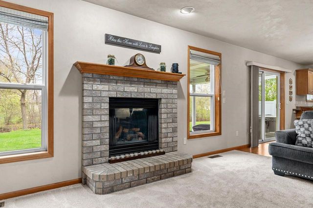 3663 HICKORY RIDGE ROAD, Oshkosh, WI 54904