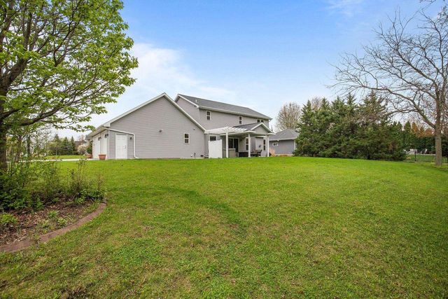 3663 HICKORY RIDGE ROAD, Oshkosh, WI 54904