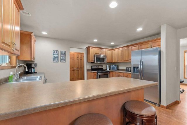3663 HICKORY RIDGE ROAD, Oshkosh, WI 54904