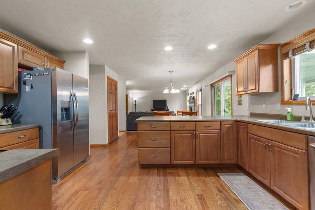 3663 HICKORY RIDGE ROAD, Oshkosh, WI 54904