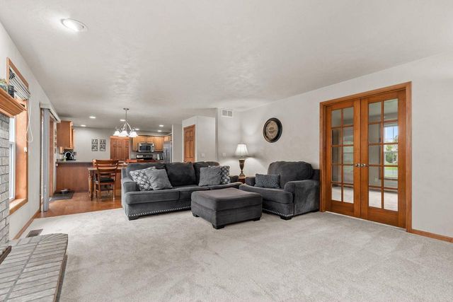 3663 HICKORY RIDGE ROAD, Oshkosh, WI 54904