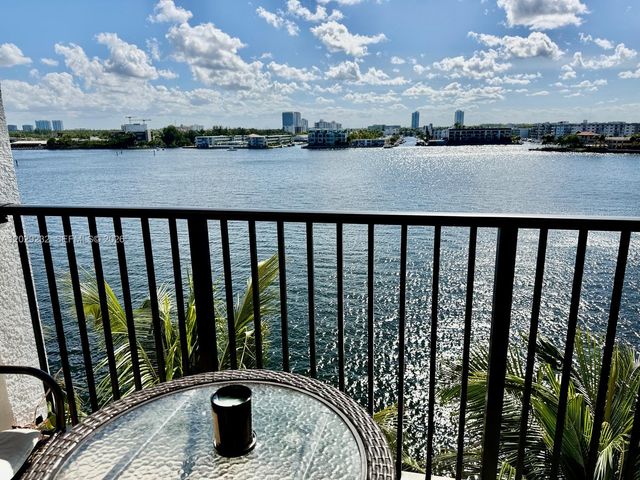 17100 N Bay Road 1605, Sunny Isles Beach, FL 33160