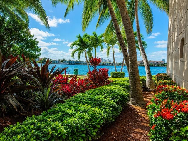 17100 N Bay Road 1605, Sunny Isles Beach, FL 33160