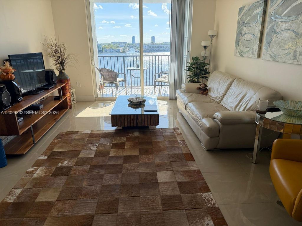 17100 N Bay Road 1605, Sunny Isles Beach, FL 33160