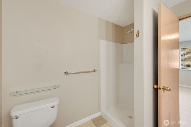 1051 Madison Avenue N, Bainbridge Island, WA 98110