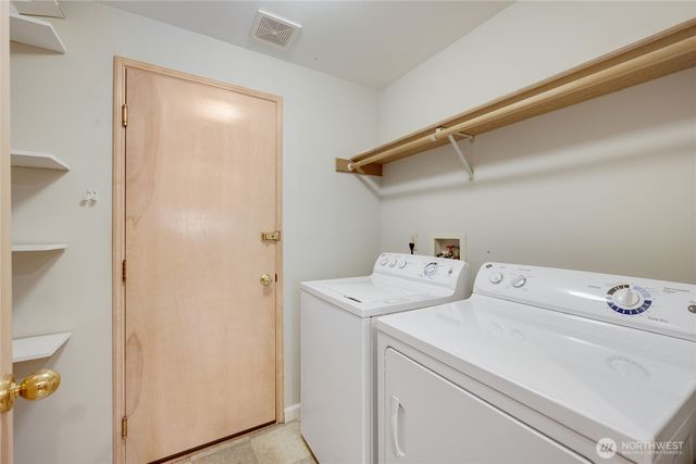 1051 Madison Avenue N, Bainbridge Island, WA 98110