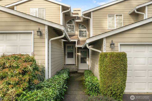 1051 Madison Avenue N, Bainbridge Island, WA 98110