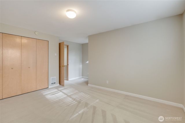 1051 Madison Avenue N, Bainbridge Island, WA 98110