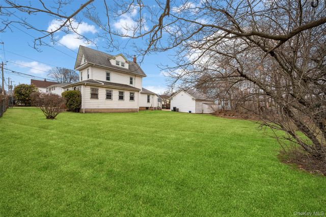217 Bennett Avenue, Hempstead, NY 11550