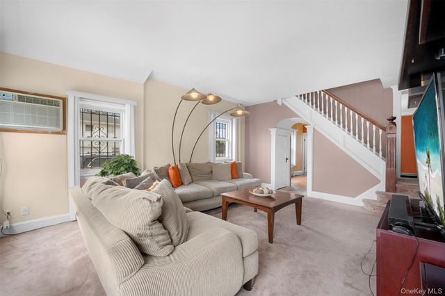 217 Bennett Avenue, Hempstead, NY 11550