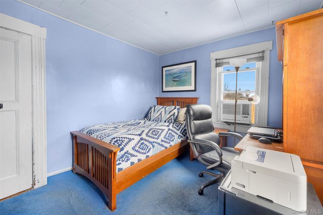 217 Bennett Avenue, Hempstead, NY 11550