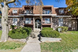 620 Mesa Drive 310, Hoffman Estates, IL 60169