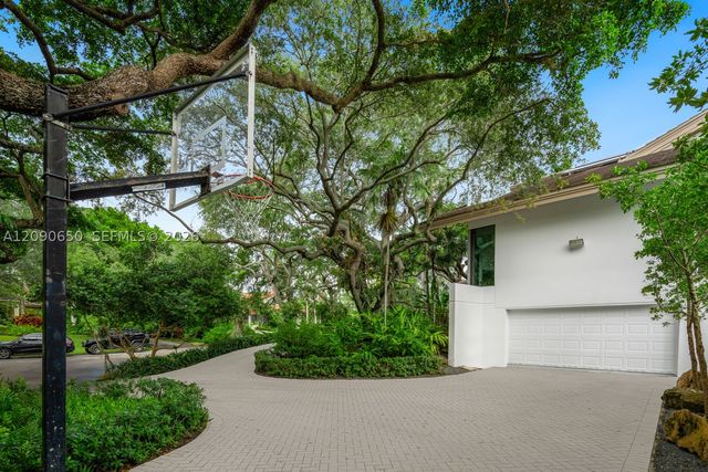 11095 Marin St, Coral Gables, FL 33156