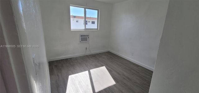 111 SW 18th Ave, Miami, FL 33135