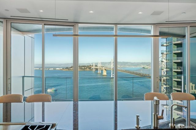 301 Main Street PH37B, San Francisco, CA 94105