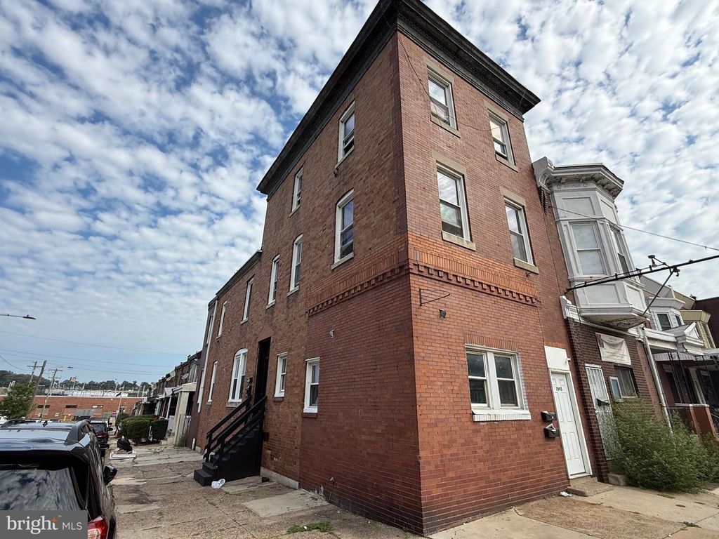 1945 W HUNTING PARK AVE, Philadelphia, PA 19140