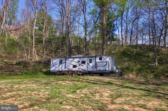 3841 SHAWS SCHOOL RD, Brogue, PA 17309