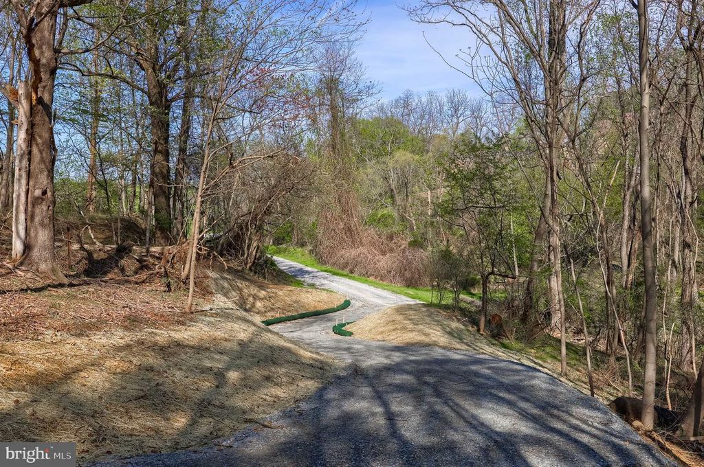 3841 SHAWS SCHOOL RD, Brogue, PA 17309