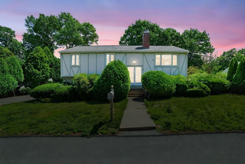 28 Howard Ave, Randolph, MA 02368
