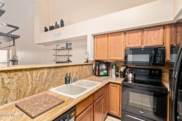 6337 N Willowbrook Drive, Tucson, AZ 85704