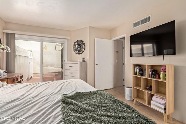 6337 N Willowbrook Drive, Tucson, AZ 85704