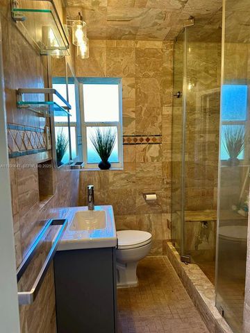 1001 7th St 104, Miami Beach, FL 33139