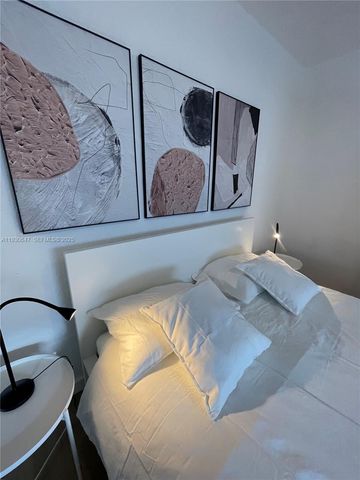 1001 7th St 104, Miami Beach, FL 33139