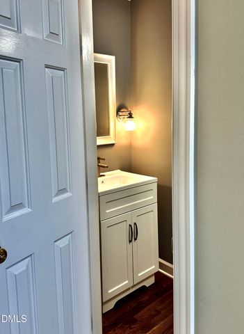 1233 Cranebridge Place, Chapel Hill, NC 27517