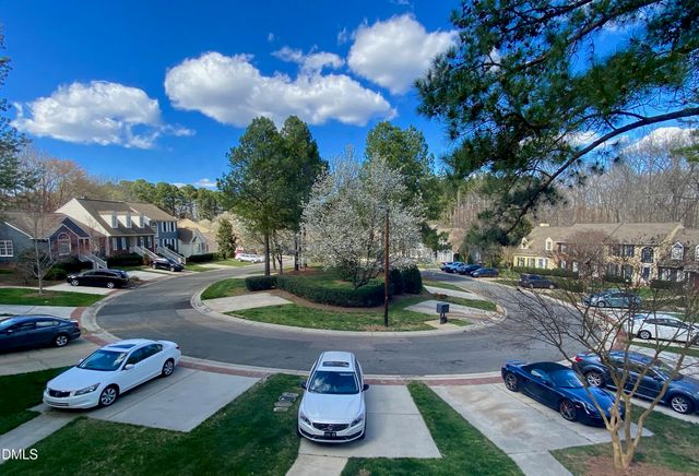 1233 Cranebridge Place, Chapel Hill, NC 27517