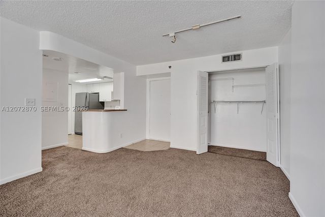 770 Claughton Island Dr 709, Miami, FL 33131