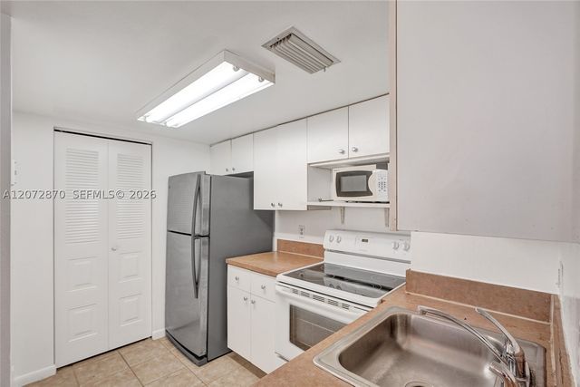 770 Claughton Island Dr 709, Miami, FL 33131