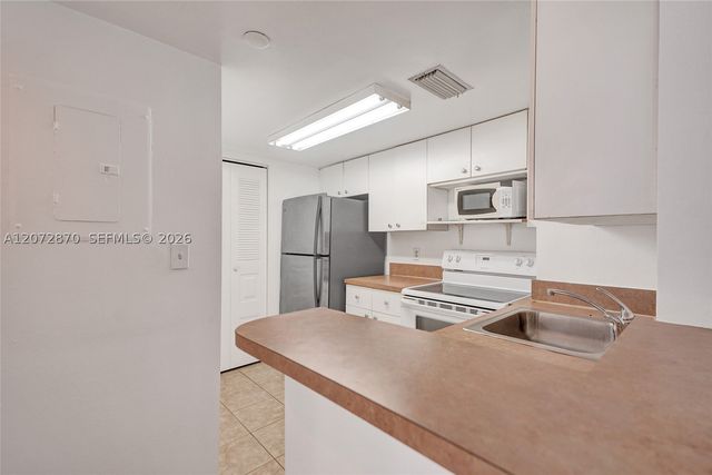 770 Claughton Island Dr 709, Miami, FL 33131