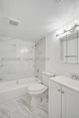 770 Claughton Island Dr 709, Miami, FL 33131