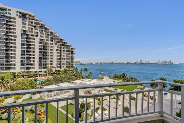 770 Claughton Island Dr 709, Miami, FL 33131