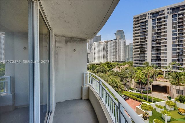 770 Claughton Island Dr 709, Miami, FL 33131