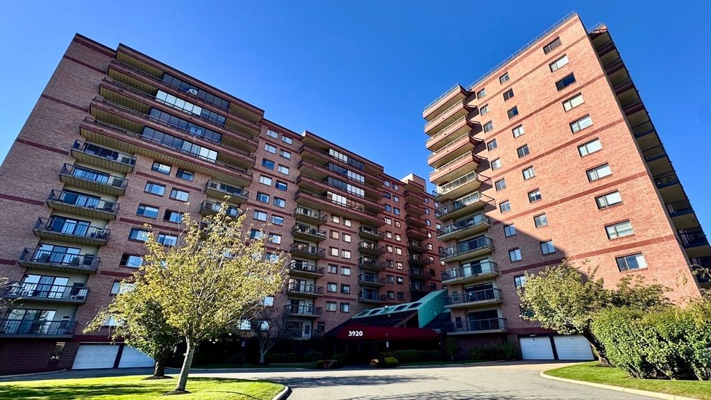 3920 Mystic Valley Pkwy 817, Medford, MA 02155