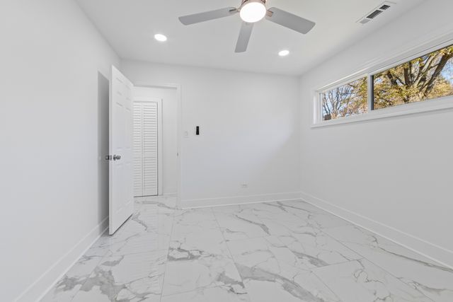 16125 Trumbull Avenue, Markham, IL 60428