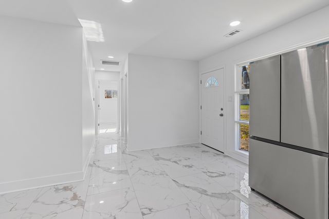 16125 Trumbull Avenue, Markham, IL 60428