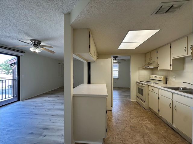 4022 BEAVER LANE 1000H, Port Charlotte, FL 33952