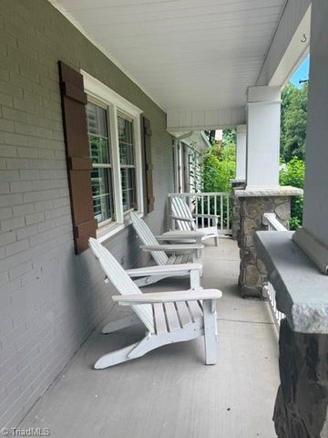 271 Green Way Lane, Wilkesboro, NC 28697