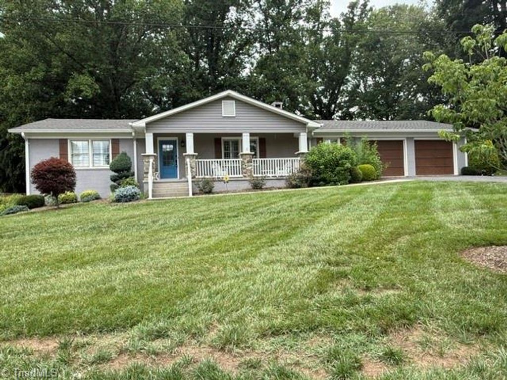 271 Green Way Lane, Wilkesboro, NC 28697