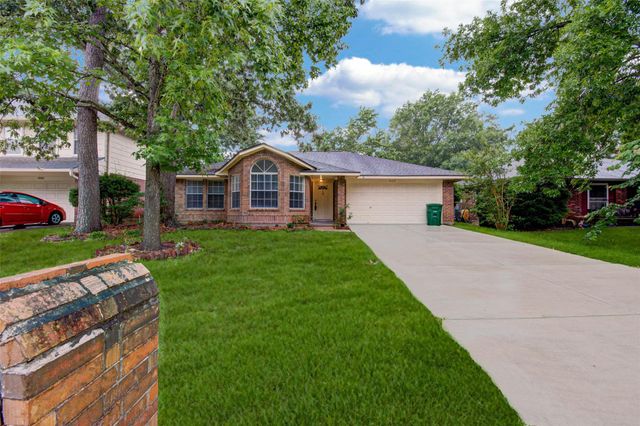 2422 Pine Cone Drive, Houston, TX 77339