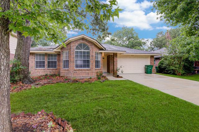 2422 Pine Cone Drive, Houston, TX 77339