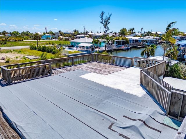 3535 FIFTH AVE, St James City, FL 33956