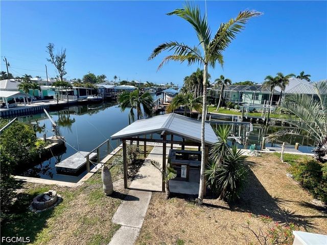 3535 FIFTH AVE, St James City, FL 33956