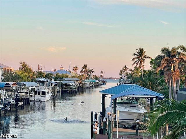 3535 FIFTH AVE, St James City, FL 33956