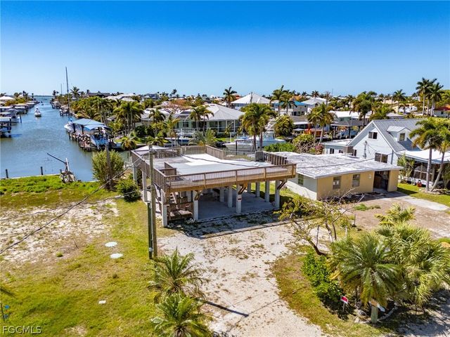 3535 FIFTH AVE, St James City, FL 33956